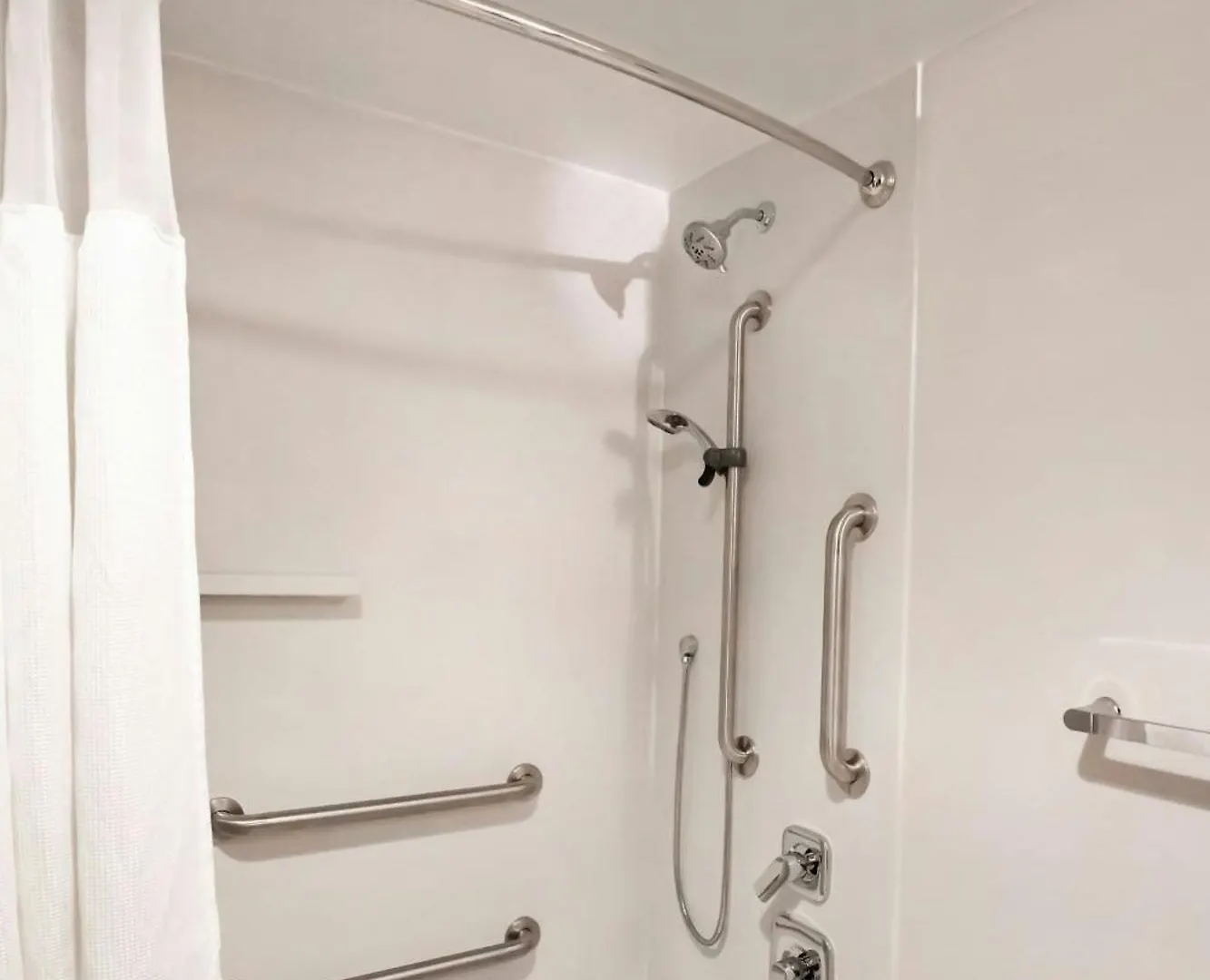Fairfield By Marriott Inn & Suites Louisville Airport 2*,
