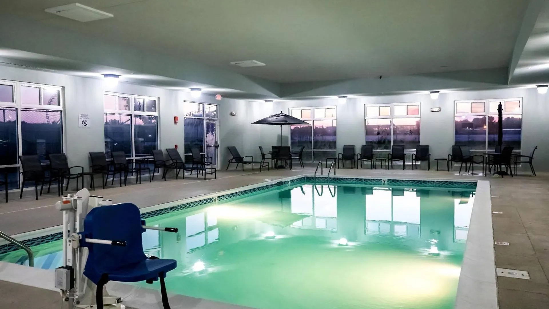 Fairfield By Marriott Inn & Suites Louisville Airport
