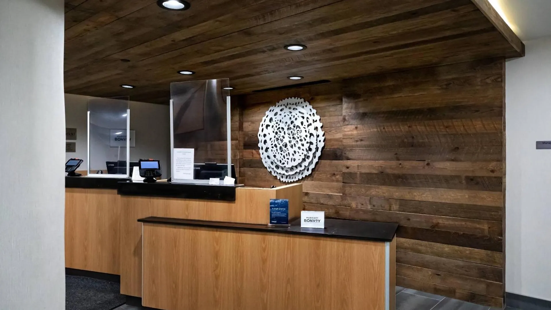 Fairfield By Marriott Inn & Suites Louisville Airport Hotel