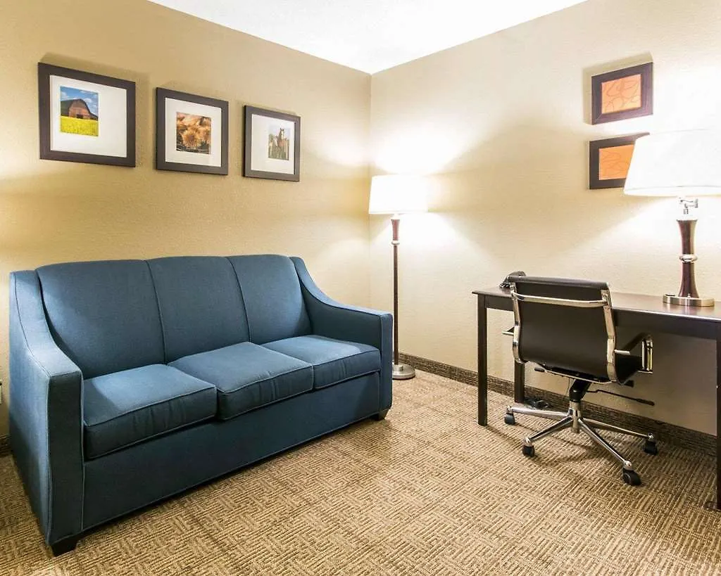 Fairfield By Marriott Inn & Suites Louisville Airport 2*,